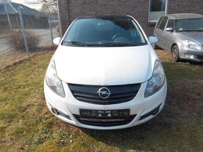 Gebraucht Opel Corsa 75 PS (55 kW) 2010 Weiß Kleinwagen