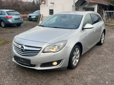 Gebraucht Opel Insignia 163 PS (119 kW) 2014 Silber Kombi