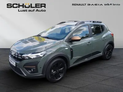 Używany Dacia Sandero Extreme 110 KM (80 kW) 2024 Zielony Sedan/Limuzyna