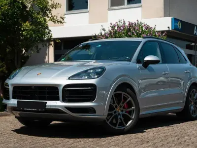 Gebraucht Porsche Cayenne GTS 460 PS (338 kW) 2021 Silber SUV