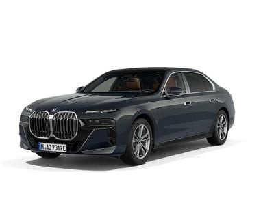 Gebraucht BMW 750e M Sport 489 PS (359 kW) 2023 Grau Limousine