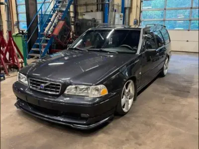 Gebraucht Volvo V70 300 PS (220 kW) 1998 Schwarz Kombi