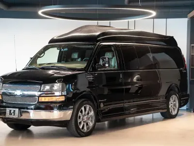 Occasion Chevrolet Express 322 ch (236 kW) 2010 Noir Monospace