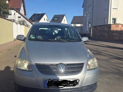 Gebraucht VW Fox 54 PS (39 kW) 2006 Grau Kleinwagen