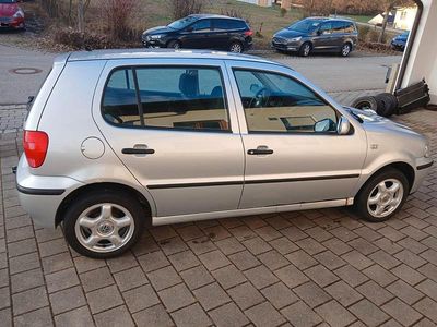Gebraucht VW Polo 60 PS (44 kW) 2001 Silber Kleinwagen