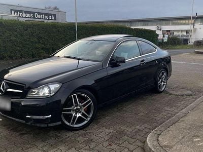 Gebraucht Mercedes C220 AMG Edition 1 170 PS (125 kW) 2011 Schwarz Coupé