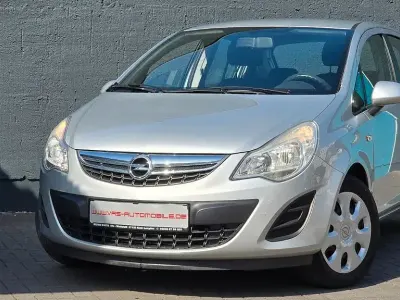 Używany Opel Corsa Edition 75 KM (55 kW) 2014 Srebrny Hatchback