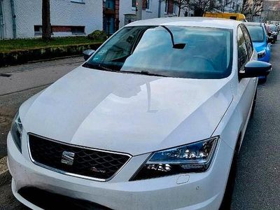 Second-hand Seat Toledo 2016 Alb Hatchback