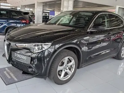 Gebraucht Alfa Romeo Stelvio Super 209 PS (153 kW) 2017 Colore esterno (nero vulcano, SUV