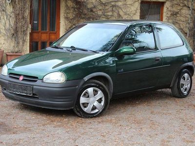 Gebraucht Opel Corsa 45 PS (33 kW) 1996 Grün Kleinwagen