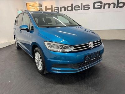 Blau Gebraucht 2019 VW Touran Comfortline Van / Kleinbus | 19.950 € (Guter Preis)