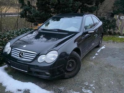 Gebraucht Mercedes C200 129 PS (94 kW) 2001 Schwarz Coupé