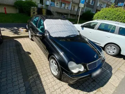 Gebraucht Mercedes C200 Avantgarde 163 PS (119 kW) 2004 Schwarz Limousine