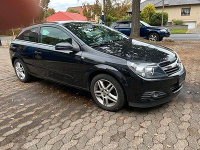 Opel Astra GTC