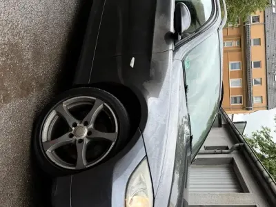 Gebraucht BMW 318 140 PS (102 kW) 2009 Grau Kombi