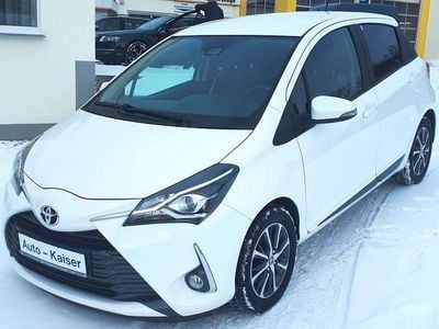 Gebraucht Toyota Yaris Club 111 PS (81 kW) 2019 Weiß Limousine