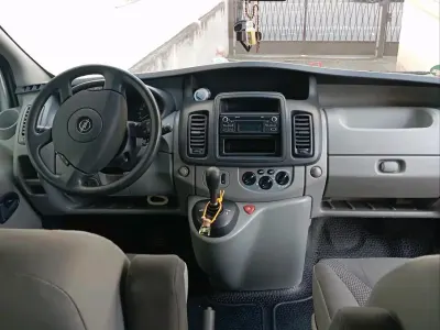 Gebraucht Opel Vivaro-e Combi 90 PS (66 kW) 2026 Van / Kleinbus
