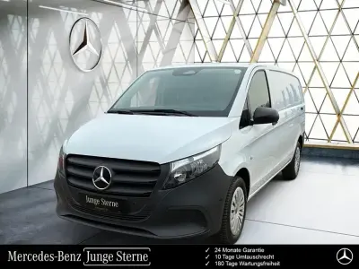 Gebraucht Mercedes Vito 163 PS (119 kW) 2024 Arktikweiß Van