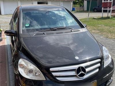 Mercedes B200