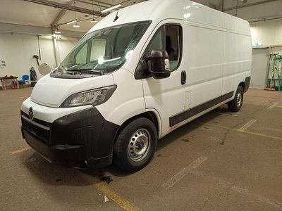Weiß Gebraucht 2024 Opel Movano Van | 23.995 € (Fairer Preis)