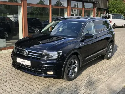 Gebraucht VW Tiguan Allspace Highline 200 PS (147 kW) 2021 Schwarz SUV