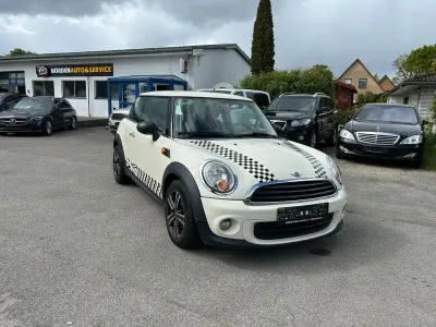 Gebraucht Mini ONE 75 PS (55 kW) 2012 Weiß Kleinwagen