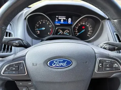 Gebraucht Ford Focus ST-Line 182 PS (133 kW) 2017 Weiß Limousine