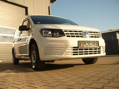 Second-hand VW Caddy Maxi 102 CP (75 kW) 2019 Alb Monovolum