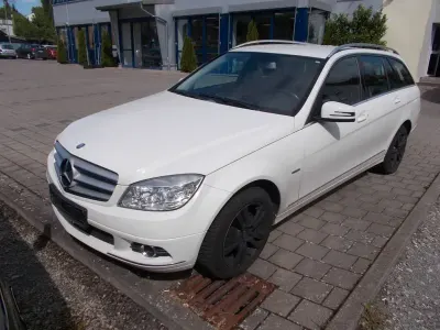 Gebraucht Mercedes C220 170 PS (125 kW) 2010 Weiß Limousine
