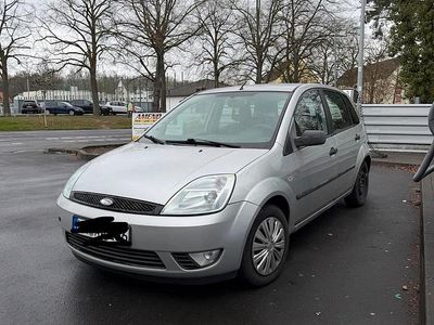 Gebraucht Ford Fiesta 2003 Silber Kleinwagen