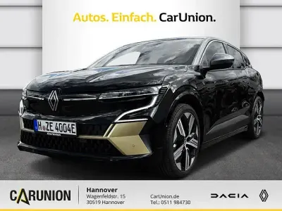 Usata Renault Megane E-Tech Iconic 160 kW (218 CV) 2023 Grigio Berlina