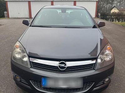 Gebraucht 2009 Opel Astra GTC Kombi | 1.800 €