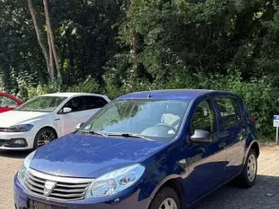 Gebraucht Dacia Sandero 75 PS (55 kW) 2009 Blau Limousine
