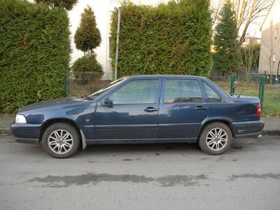 gebraucht Volvo S70 mit Gebrauchsspuren.