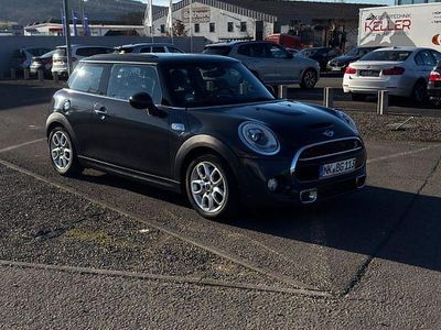 Usado Mini Cooper SD 170 HP (125 kW) 2015 Cinzento Citadino