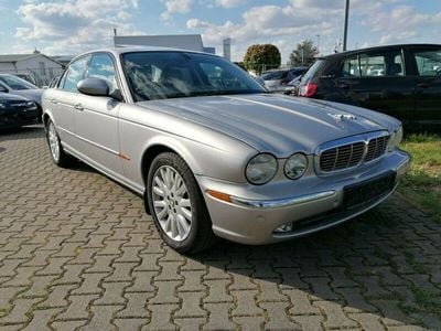 Jaguar XJ6