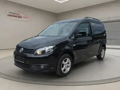 Gebraucht VW Caddy 102 PS (75 kW) 2012 Deep black perleffekt Van / Kleinbus