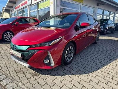 Gebraucht Toyota Prius Plug-in Hybrid Comfort 122 PS (89 kW) 2017 Emotional red Kleinwagen