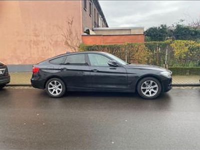 Gebraucht BMW 320 Gran Turismo 190 PS (139 kW) 2016 Schwarz Limousine