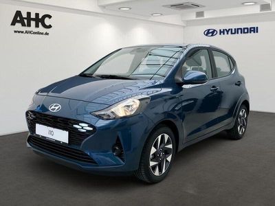 Gebraucht Hyundai i10 Trend 63 PS (46 kW) 2025 Blau vibrant blue Kleinwagen