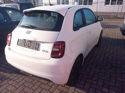 Gebraucht Fiat 500e Icon 86 kW (118 PS) 2021 Arktis white arktis white Kleinwagen