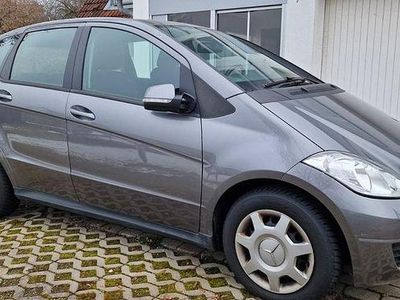 Gebraucht Mercedes A160 Elegance 95 PS (69 kW) 2009 Beige Limousine