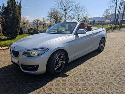 Gebraucht BMW 220 Sport Line 190 PS (139 kW) 2016 Silber Cabrio