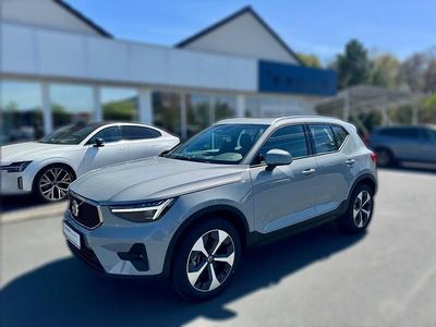 Gebraucht Volvo XC40 Core 163 PS (119 kW) 2024 Grau metallic SUV