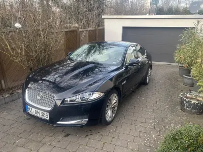 Gebraucht Jaguar XF Premium Luxury 385 PS (283 kW) 2011 Schwarz Limousine