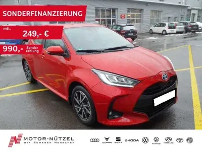 Gebraucht Toyota Yaris Hybrid Team 92 PS (67 kW) 2022 Rot Limousine