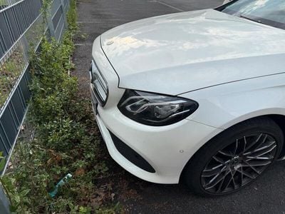 Mercedes E200