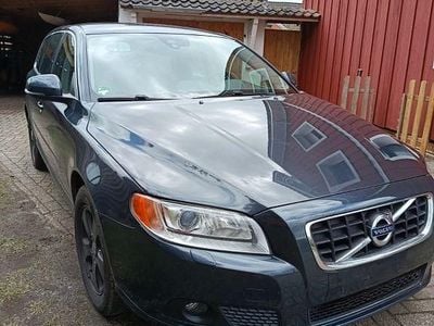 Gebraucht Volvo V70 Kinetic 136 PS (100 kW) 2012 Blau Kombi