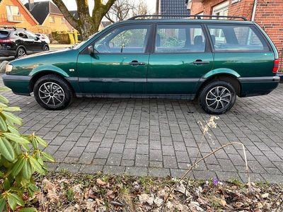 Second-hand VW Passat 90 CP (66 kW) 1996 Verde Break