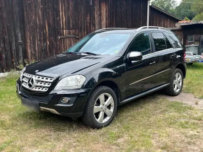 Gebraucht Mercedes ML280 190 PS (139 kW) 2009 Schwarz SUV
